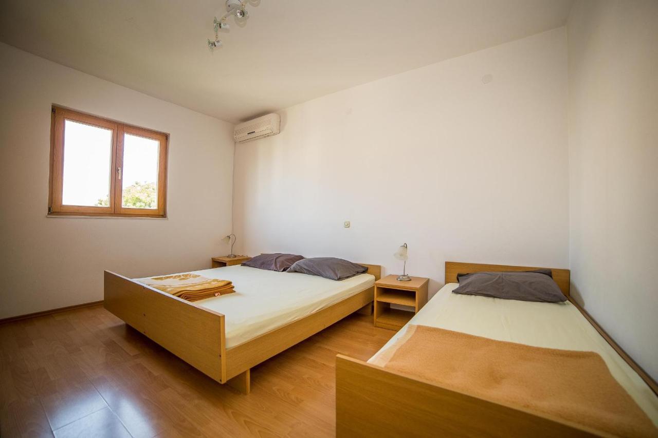 Apartments Grulovic Срима Екстер'єр фото