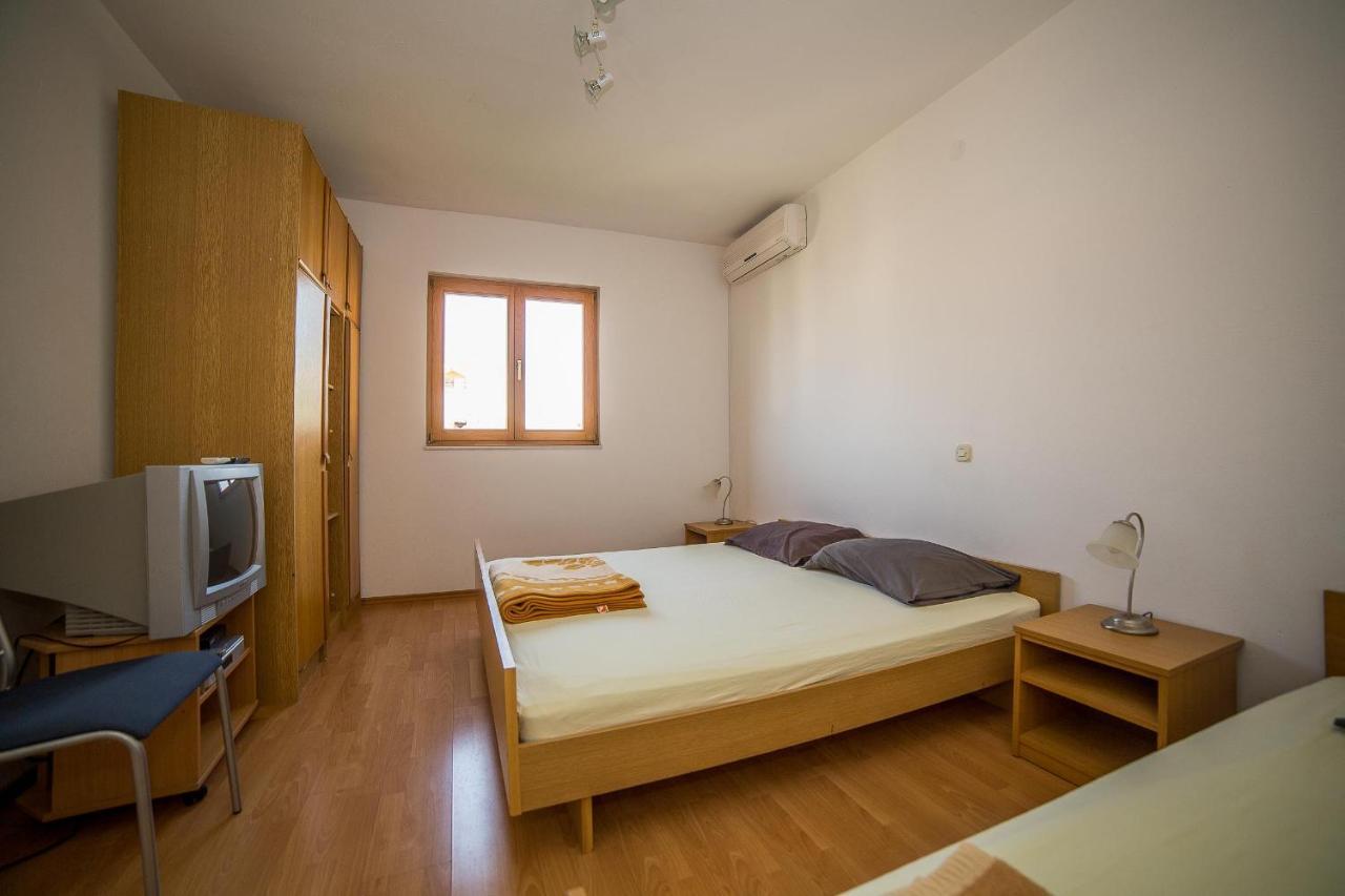 Apartments Grulovic Срима Екстер'єр фото